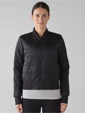 Lululemon non stop reversible  black bomber jacket with pockets size 8 medium